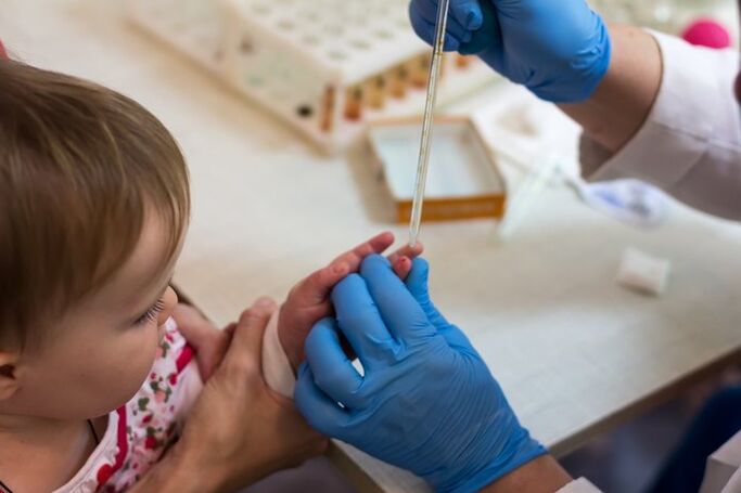 Diagnosis of helminthiasis in a child by a blood test